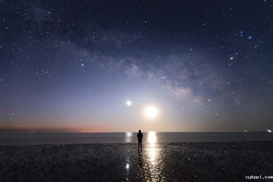 星空摄影师：“让更多的人看见星空”