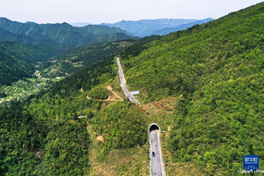天空之眼瞰贵州梵净山