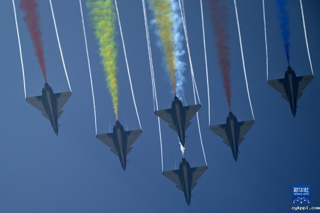 九万里风鹏正举——写在第十四届中国航展闭幕之际