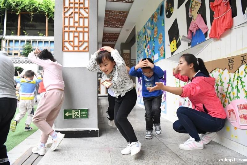 牢记职责展形象:贵州签约摄影师永远在路上