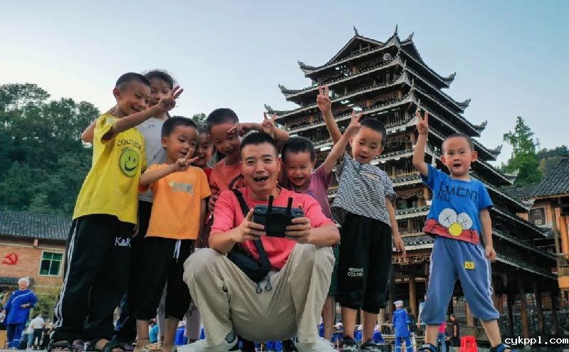 牢记职责展形象:贵州签约摄影师永远在路上