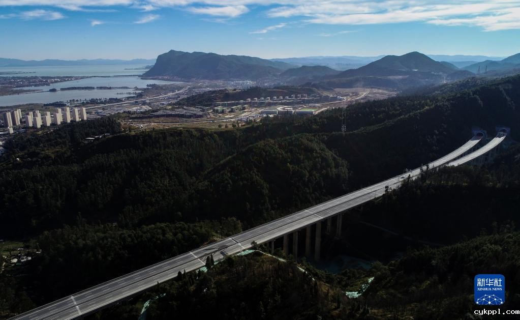 新昆楚高速昆明入城段开通运营