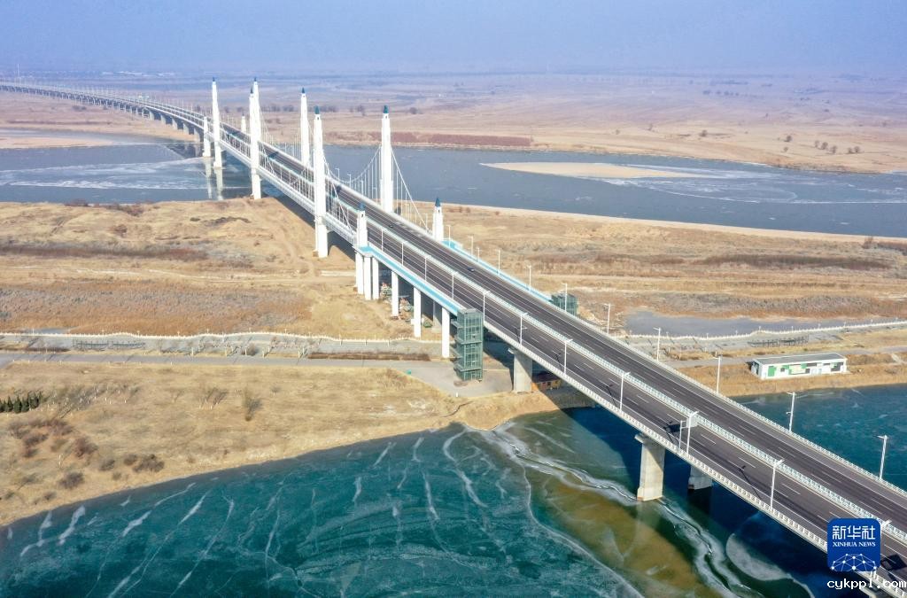 冬日黄河景色美