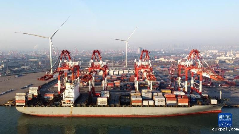 假期港口运输忙