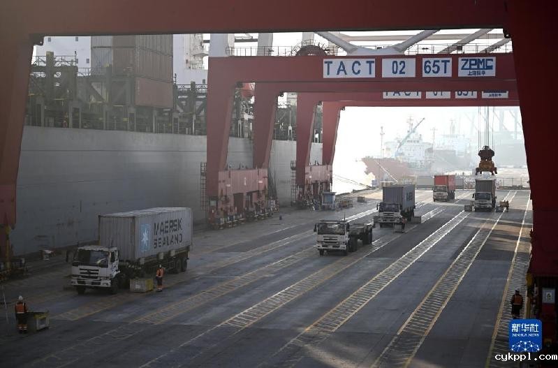 假期港口运输忙