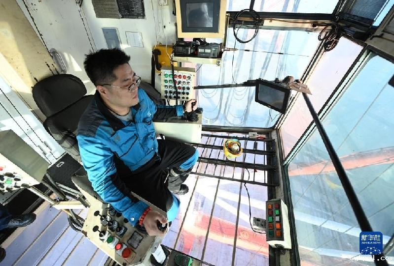 假期港口运输忙