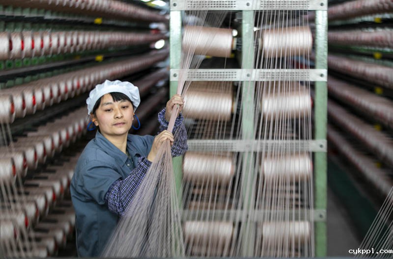 江苏泰州：坚守岗位过除夕