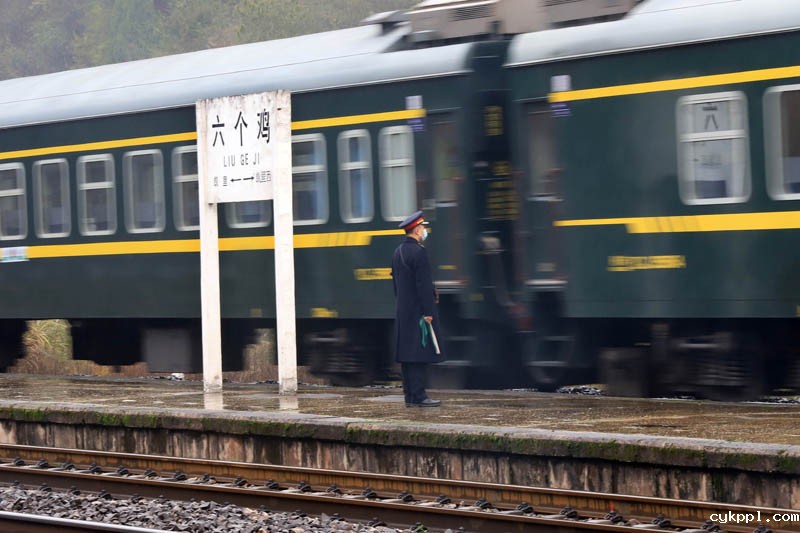 小站六个鸡的坚守