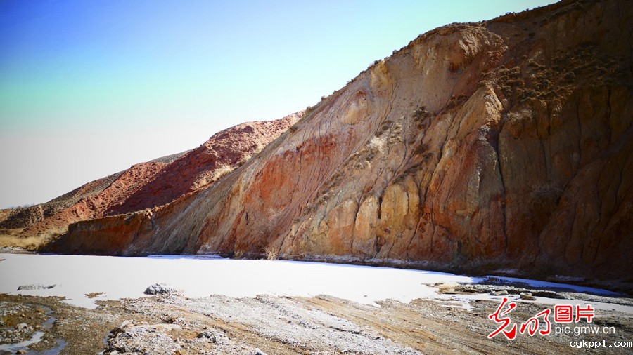 甘肃：探访祁连山——高台马营河大峡谷、小泉丹霞