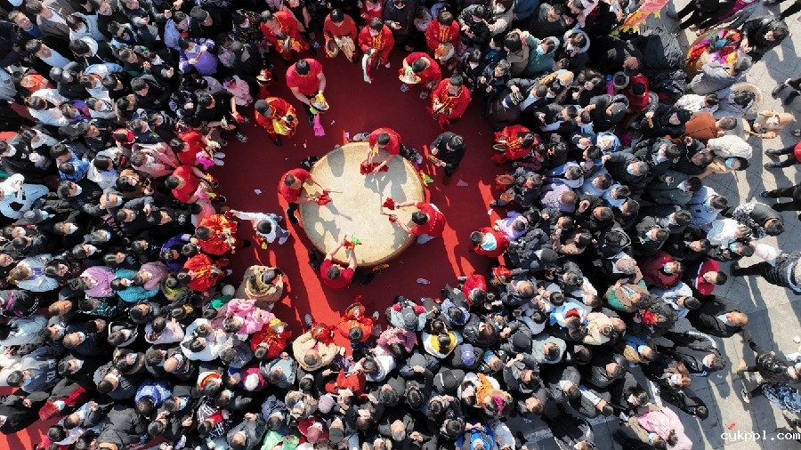 锣鼓喧天闹元宵