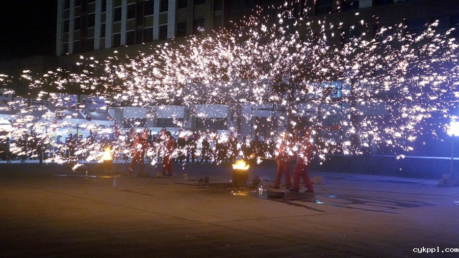 火树银花闹元宵