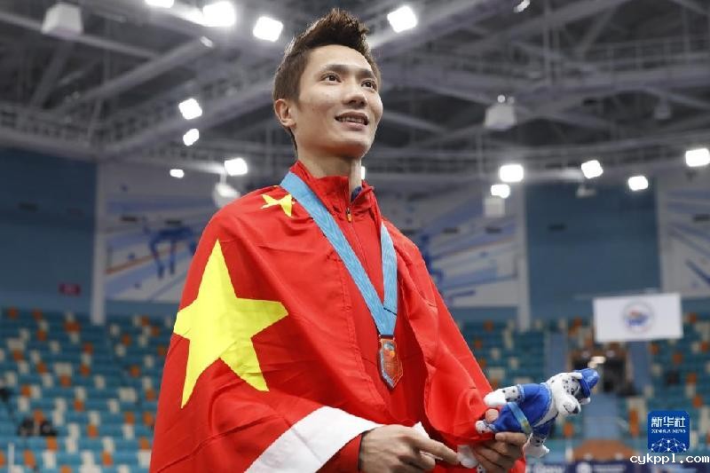 田径——室内亚锦赛:男子三级跳远颁奖仪式