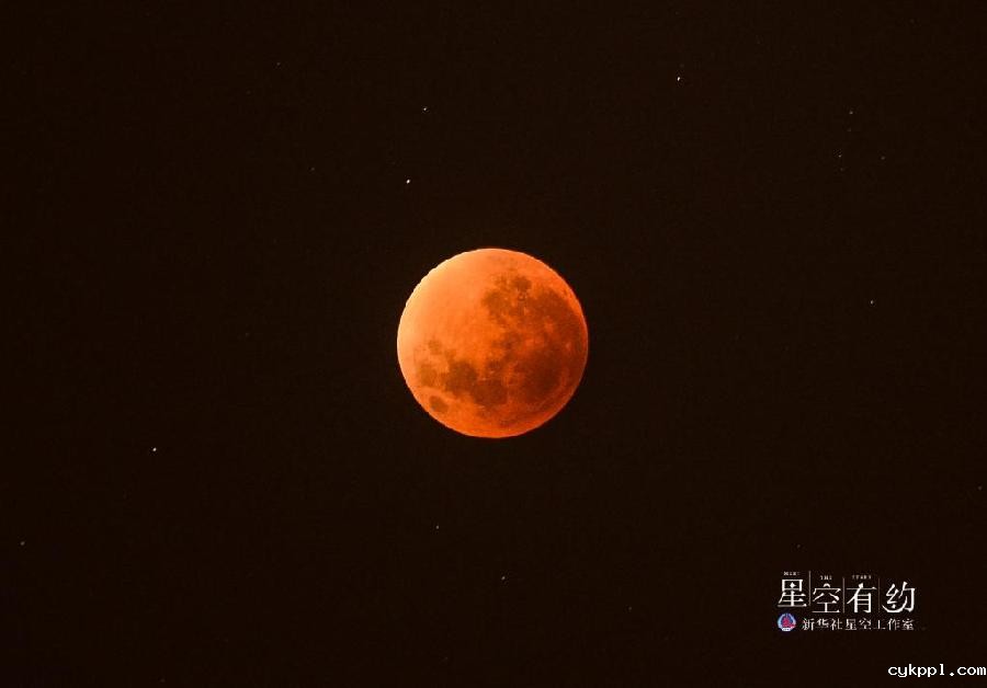 掌握这些拍摄技巧，你也可以拍出“红月亮大片”