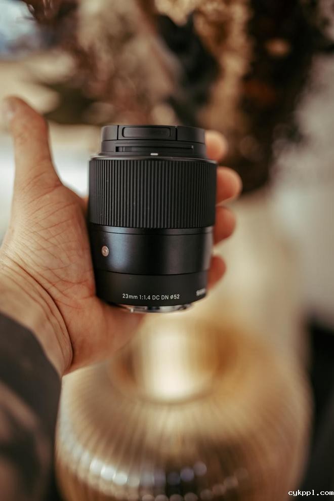 适马新品丨三镜齐发，17mm、50mm、23mm灵动登场！