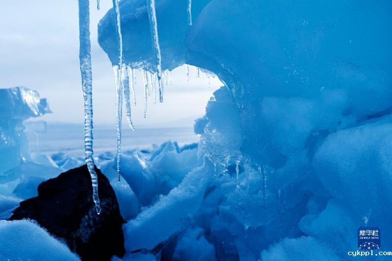 国道之行 从雪山奔向大海丨在赛里木湖邂逅蓝色“眼泪”