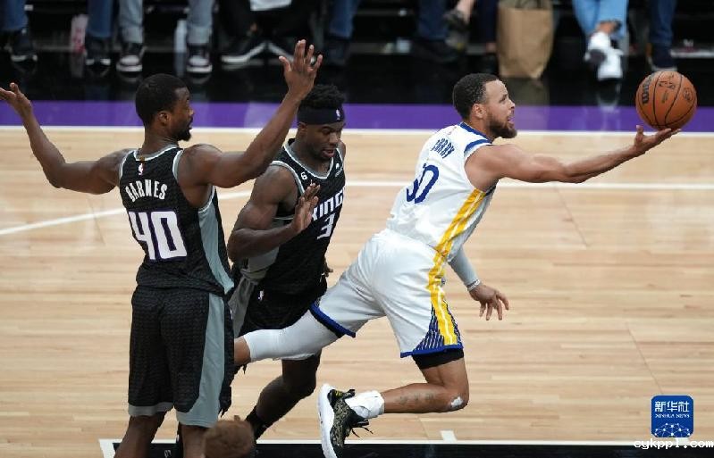 NBA季后赛:勇士晋级西部半决赛