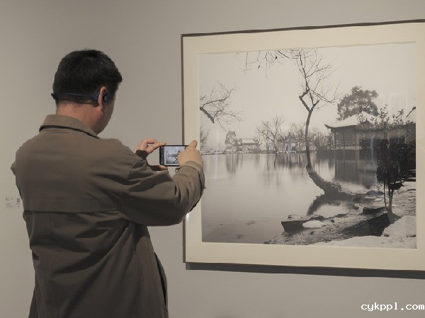意大利摄影家数十年平实记录中国
