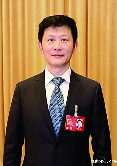 为时代存照 为人民造像——访中国摄影家协会第十届主席李舸