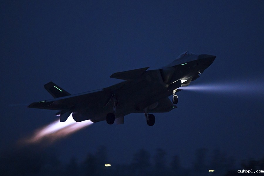 铁翼护航新时代——中国空军歼-20战斗机影像志 铁翼护航新时代——中国空军歼-20战斗机影像志