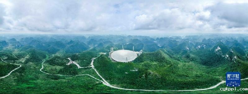 “中国天眼”首次在射电波段观测到黑洞“脉搏”