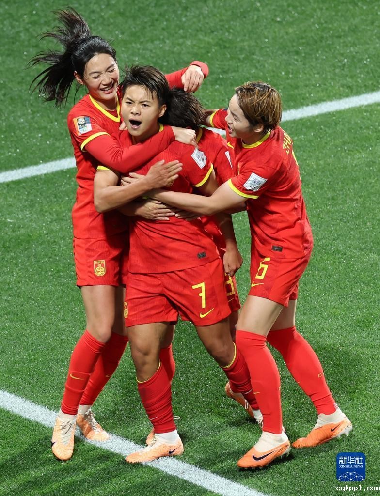 足球——D组小组赛:中国队胜海地队