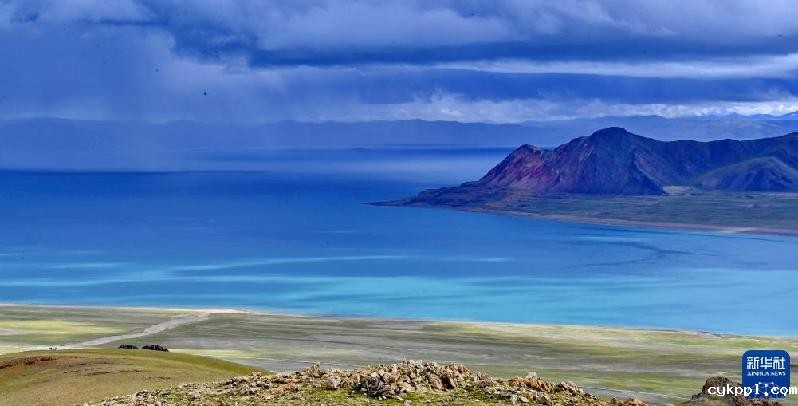 西藏:美丽的扎日南木错