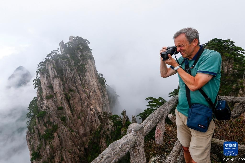 美丽中国|安徽黄山:奇峰云海