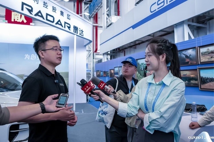 纯电!吉利雷达“车+植保无人机”智慧场景解决方案亮相南昌飞行大会