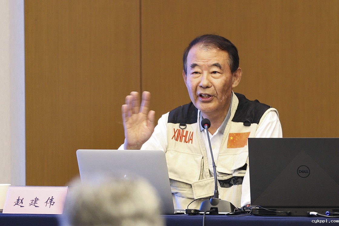 融媒体时代的新闻摄影研讨会在日照举行 融媒体时代的新闻摄影研讨会在日照举行