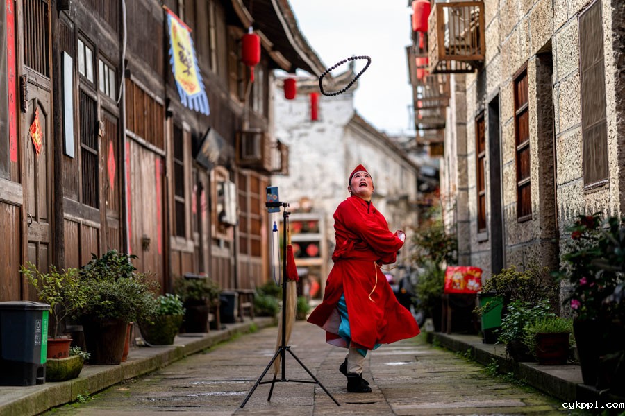 春来花开 婺剧人重回舞台 春来花开 婺剧人重回舞台