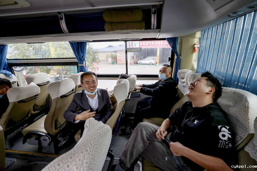 广州“制衣村”再现招工潮