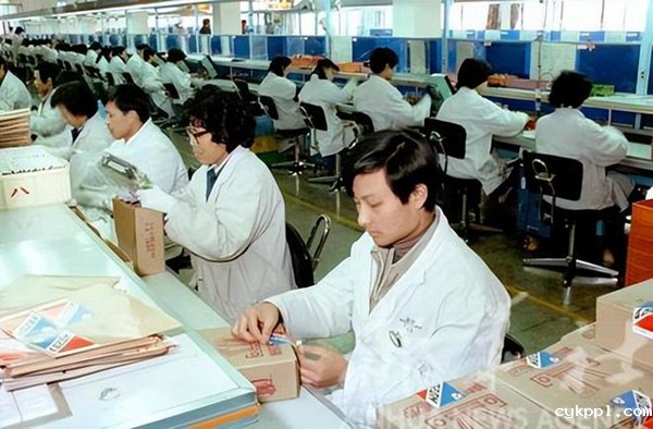 前新华社摄影记者杨溥涛去世，他拍下鲁迅迁葬虹口公园的画面