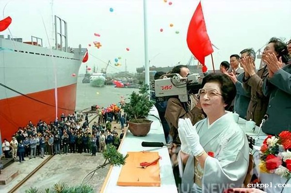 前新华社摄影记者杨溥涛去世，他拍下鲁迅迁葬虹口公园的画面