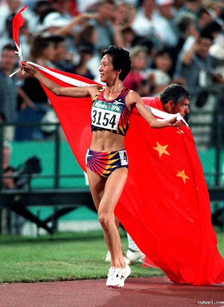 他的作品，让热爱体育的你热血沸腾