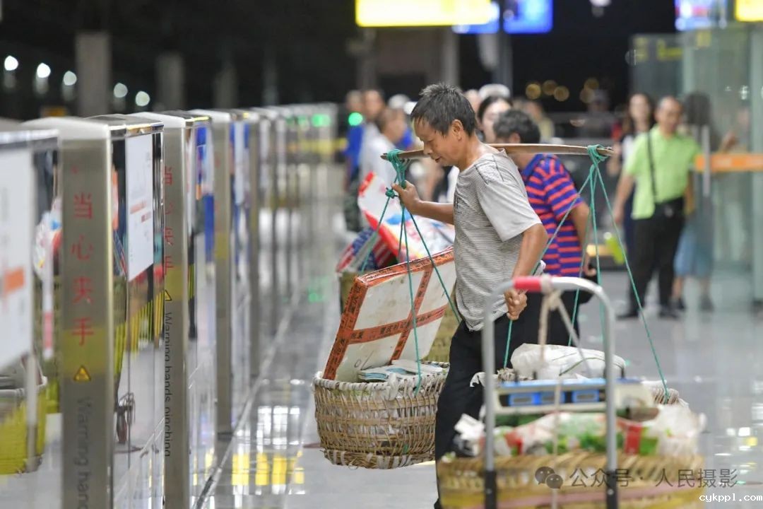 公示｜第33届“萍水相逢 湘东做东”杯人民摄影“金镜头”（2023年度）新闻摄影作品评选揭晓