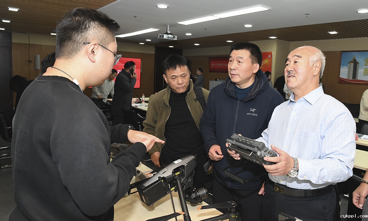 BEVITOR伟德APP官网无人机专业委员会举行工作会议 BEVITOR伟德APP官网无人机专业委员会举行工作会议