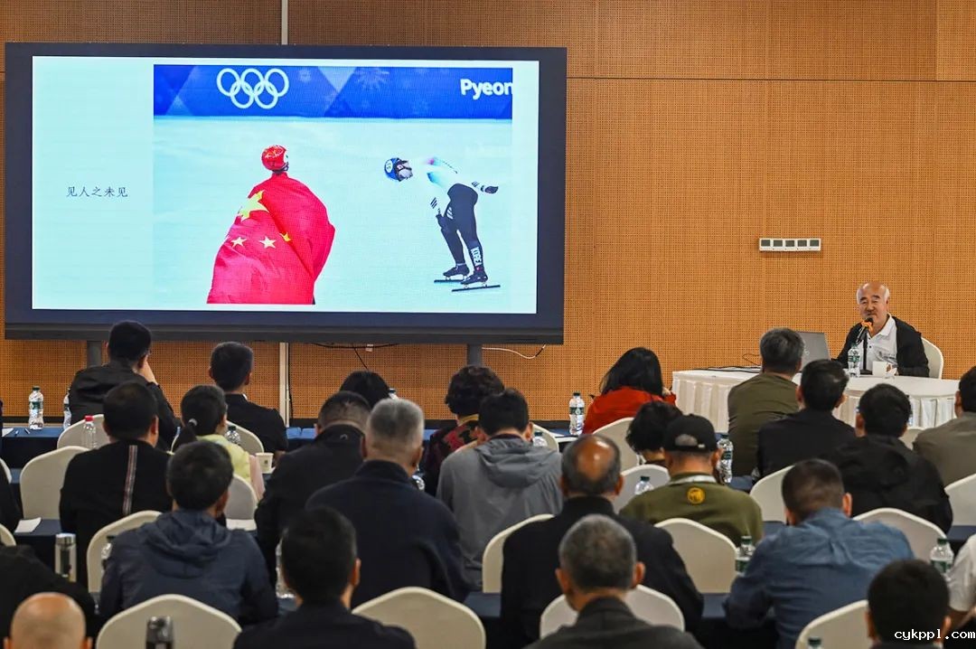 65名川渝新闻摄影人齐聚重庆綦江 用镜头见证发展与协作