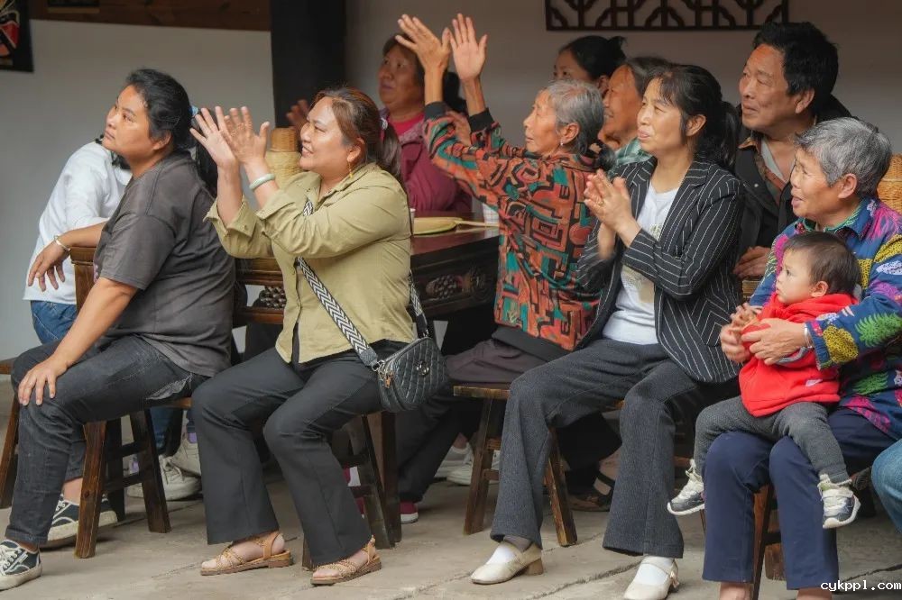 图集｜川渝摄影名家、记者走进綦江作品选登