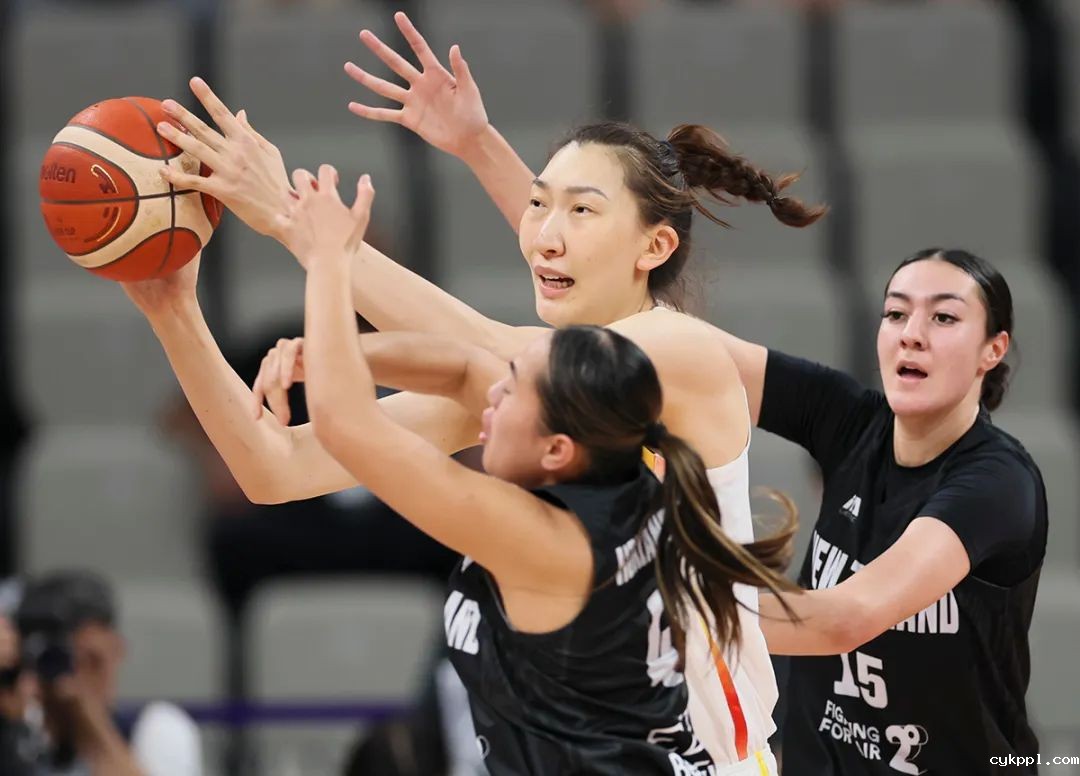 女篮亚洲杯:中国队85:51力压新西兰队