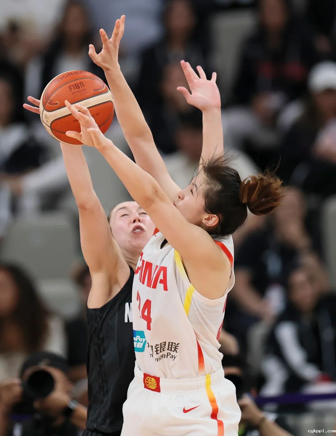 女篮亚洲杯:中国队85:51力压新西兰队