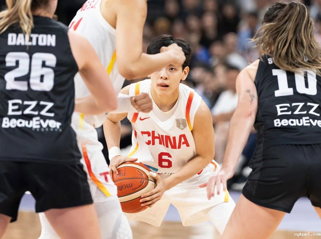 女篮亚洲杯:中国队85:51力压新西兰队