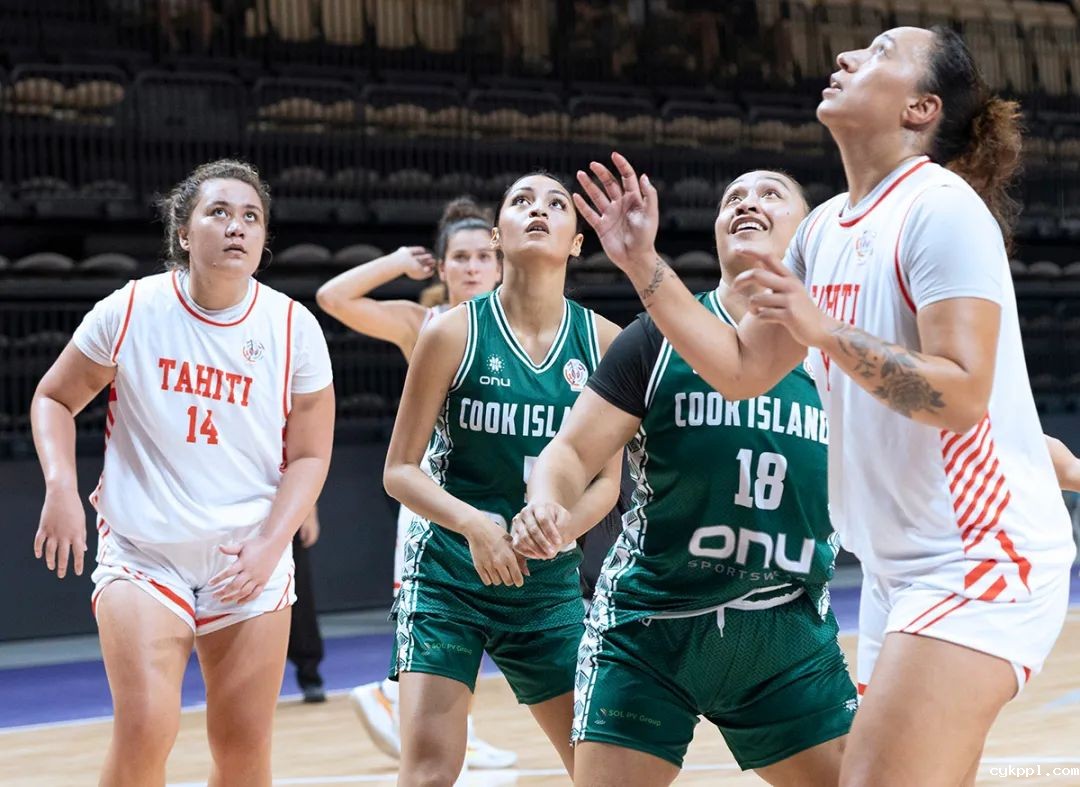 女篮亚洲杯：打球亲姐妹，上场母女兵——库克群岛队中的亲情队员