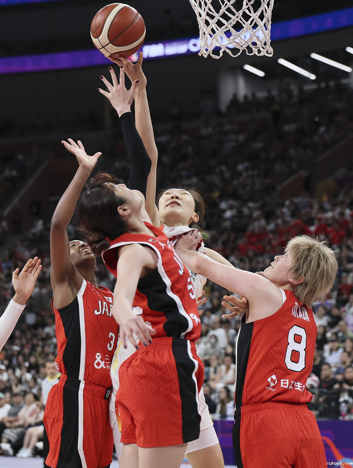 女篮亚洲杯｜中国女篮不敌日本队止步亚洲杯半决赛