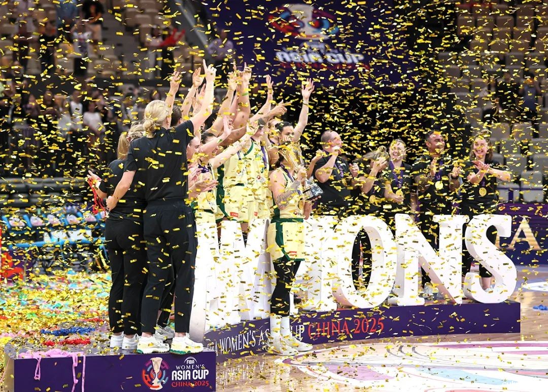 女篮亚洲杯｜澳大利亚女篮首夺亚洲杯冠军