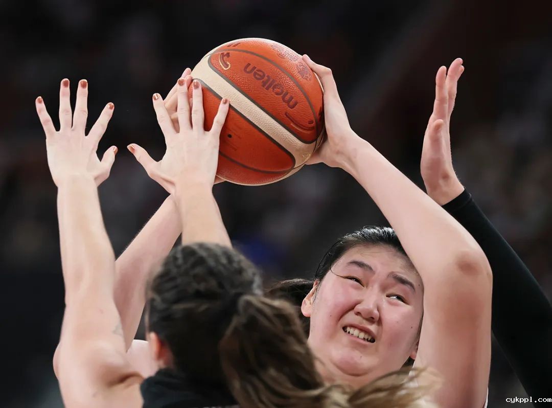 女篮亚洲杯｜说说张子宇