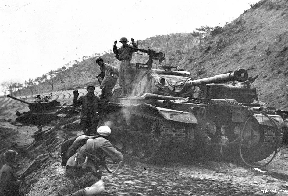 张崇岫是世界战地摄影的“天花板”