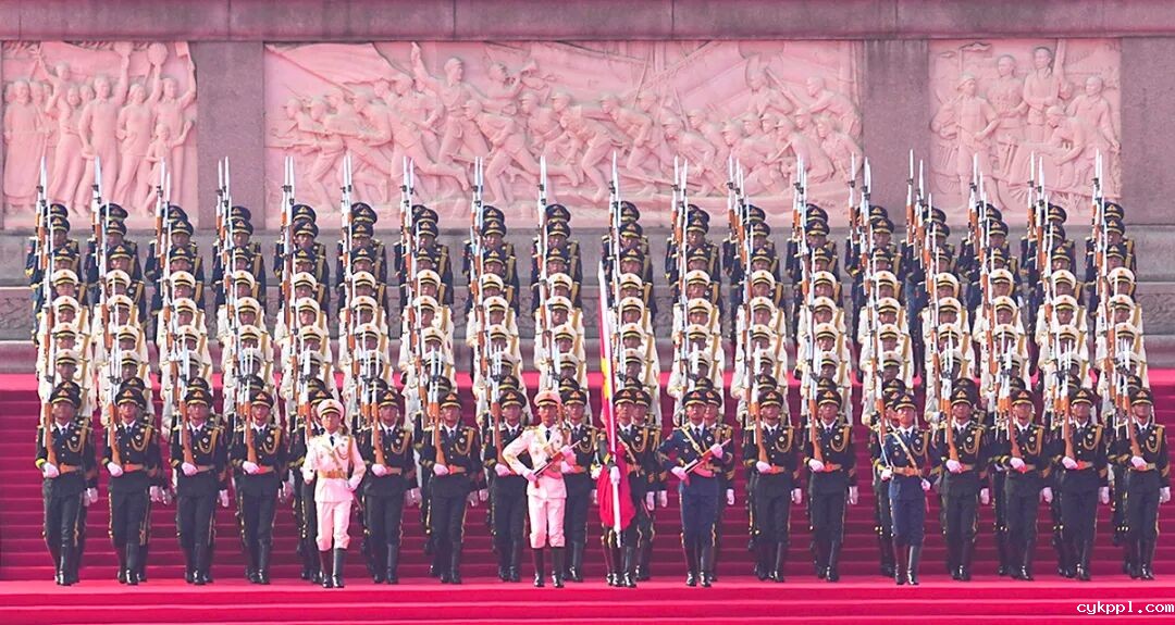 胜利日！阅兵场也是新闻摄影记者的战场