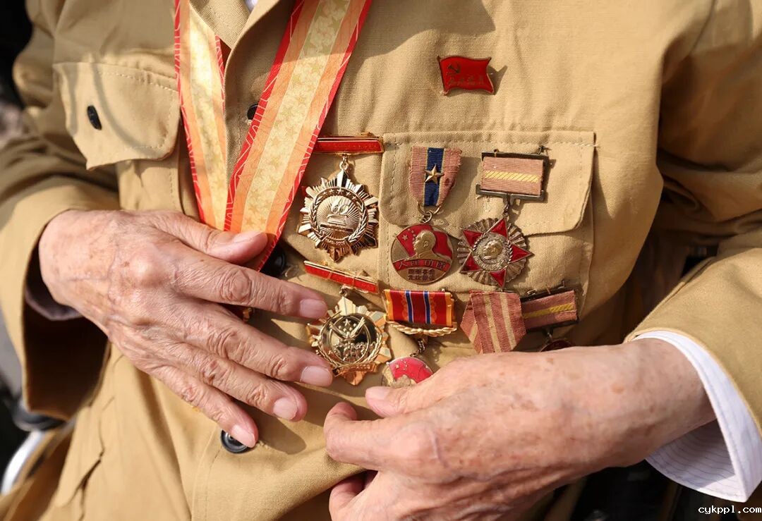 胜利日！阅兵场也是新闻摄影记者的战场