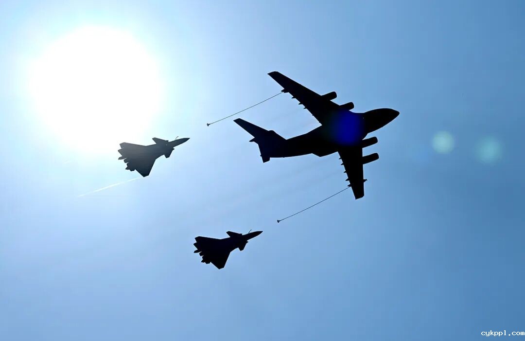 胜利日！阅兵场也是新闻摄影记者的战场