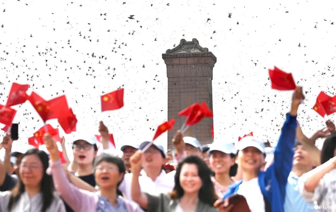 胜利日！阅兵场也是新闻摄影记者的战场